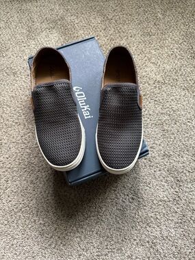 OluKai Women's Slip-On Mesh Loafers - color Pavement size 7.5